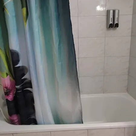 The Siblings 아파트 *