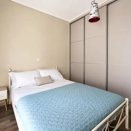 The Siblings Cozy With Parking And Mountain View Kavala